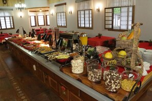 Petit déjeuner buffet compris tous les jours