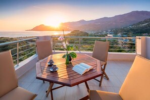 Villa | Balcony - Sunflower villa (Agios Vasileios)