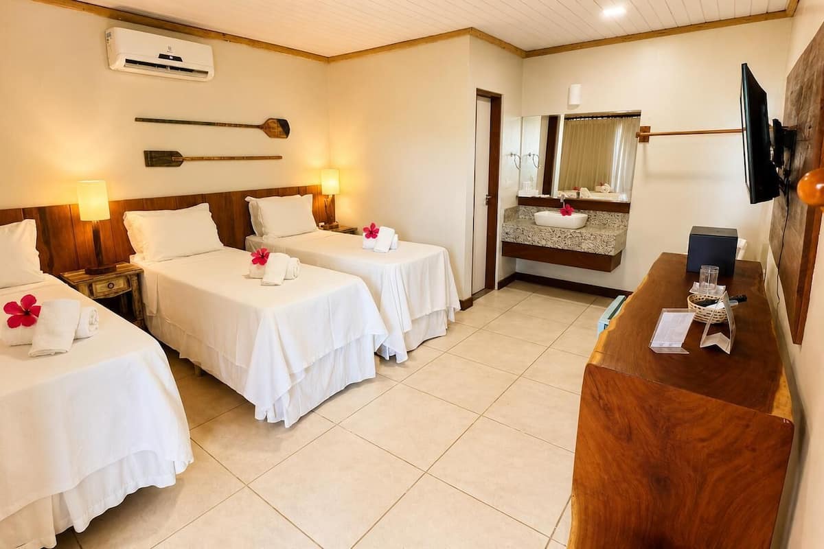 Minibar, blackout drapes, WiFi (free), bed sheets
