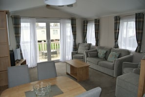 이동 주택 | 거실 공간 | 평면 TV