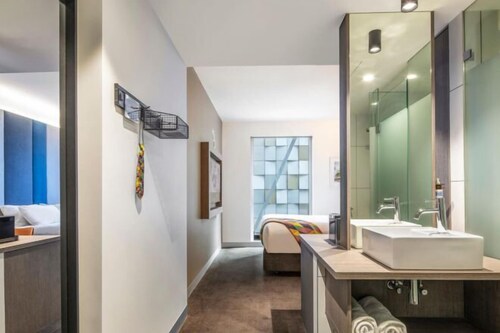 Ink Hotel Melbourne Southbank