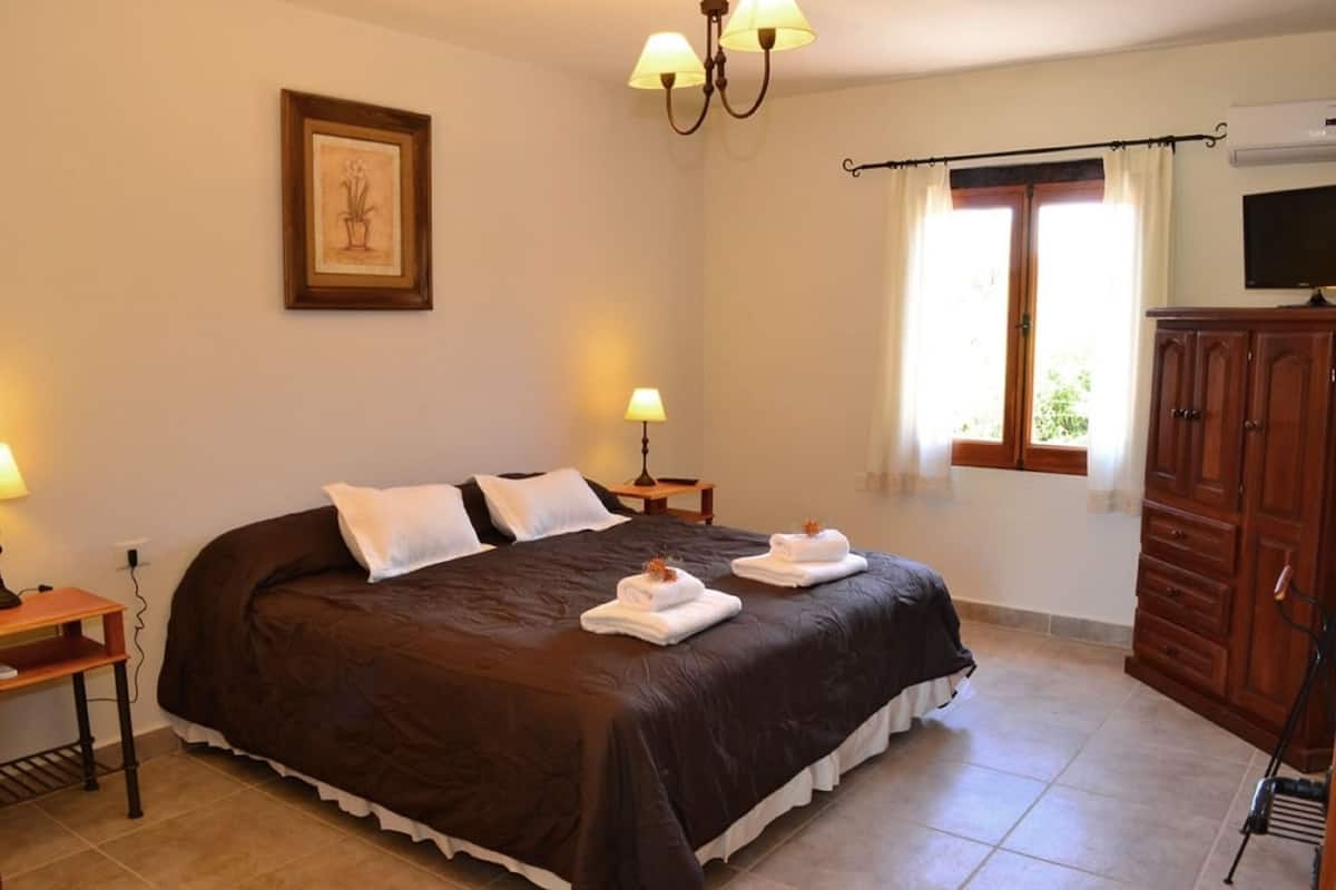 Habitación superior con 1 cama doble o 2 individuales | 1 dormitorio, ropa de cama de alta calidad, decoración individual