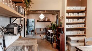 Full-sized fridge, microwave, oven, dishwasher