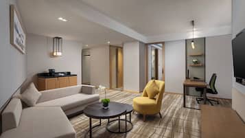Suite, 1 chambre (Dining Smart Room) | Literie de qualité, minibar, coffre-fort, rideaux d’obscurcissement