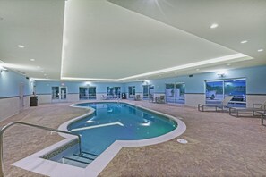 Indoor pool - Holiday Inn Express & Suites Parsons by IHG (Parsons)