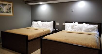 Lone Star Inn by FairBridge