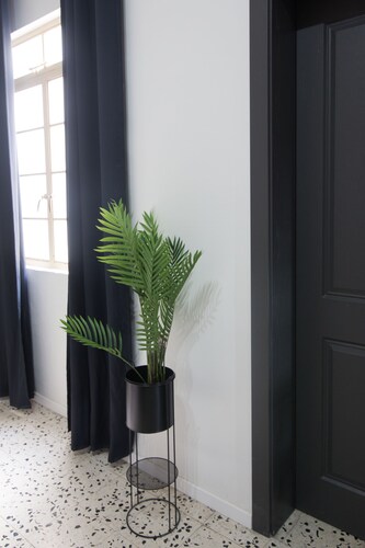 The Burrow City Rooms - Homestay