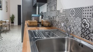 Restaurant - The Burrow City Rooms - Homestay (Pieta)