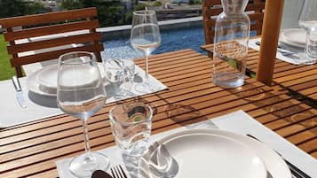 Comfort-studiolejlighed - bjergudsigt | Terrasse/gårdhave