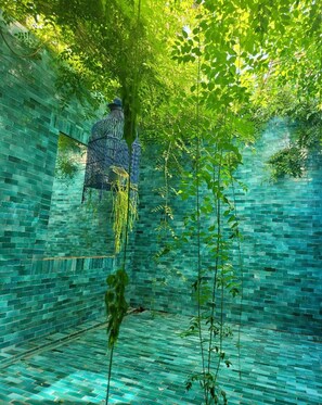 suite Deluxe Yves St Laurent | Terraza o patio