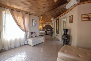 Lodge La Royale | Sábanas de algodón egipcio y ropa de cama de alta calidad