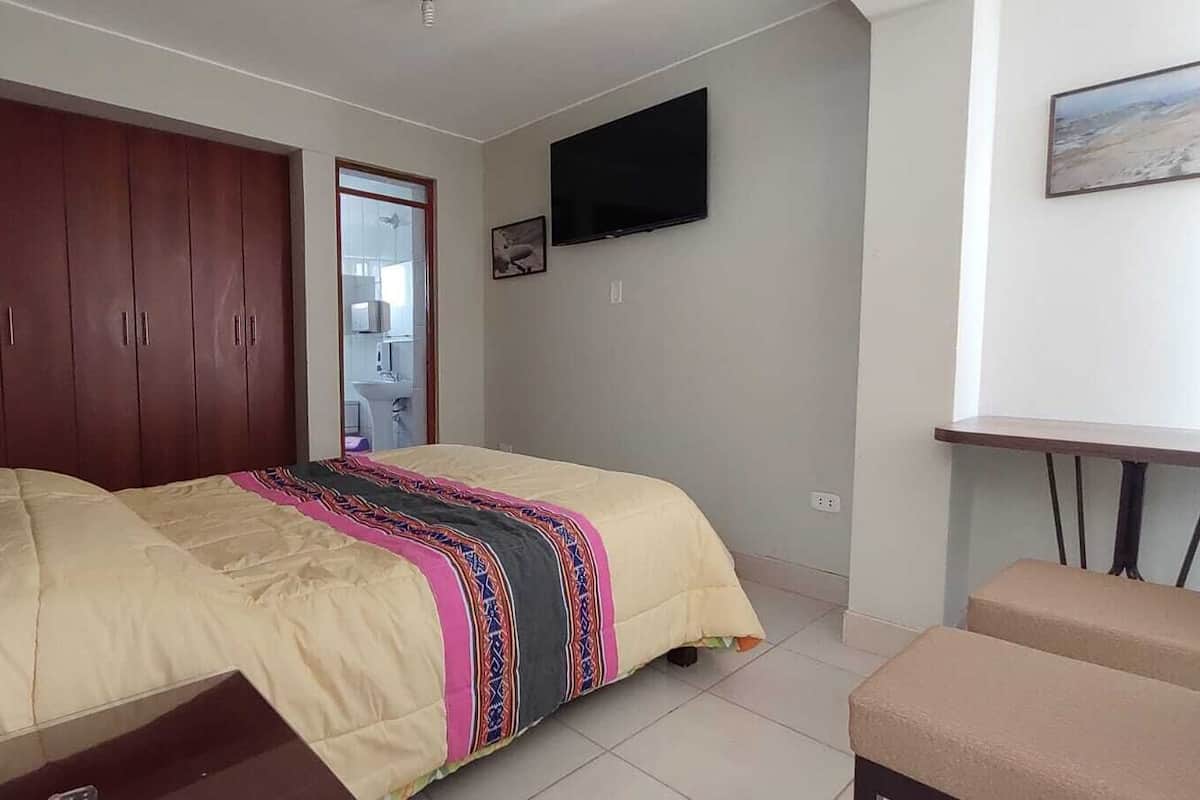 Simple Room | Ferro/asse da stiro, Wi-Fi gratuito