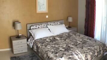 1 Schlafzimmer, Bügeleisen/Bügelbrett, kostenloses WLAN, Bettwäsche