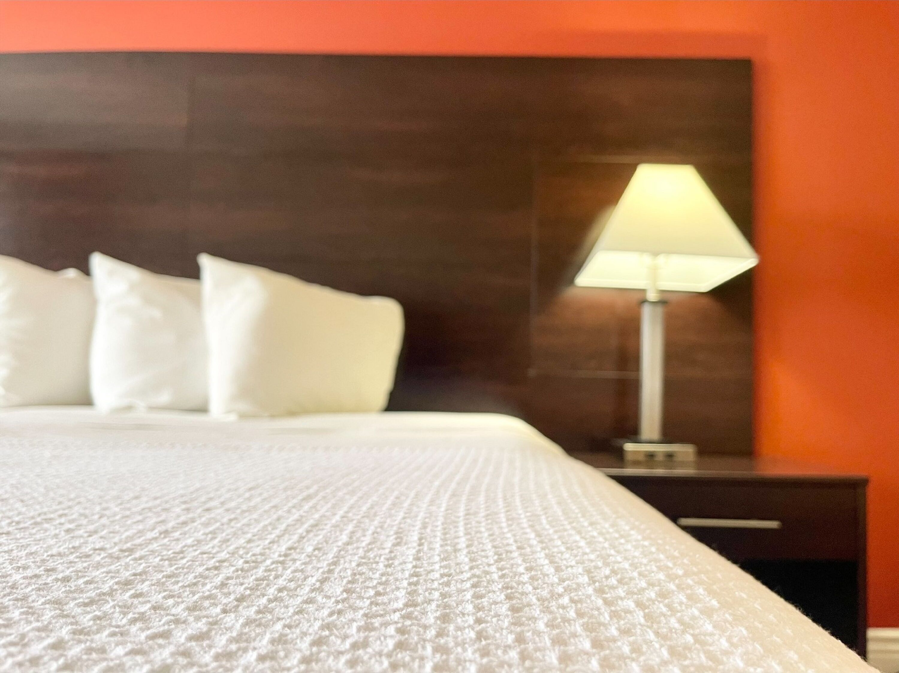 individually decorated, individually furnished, desk, laptop workspace