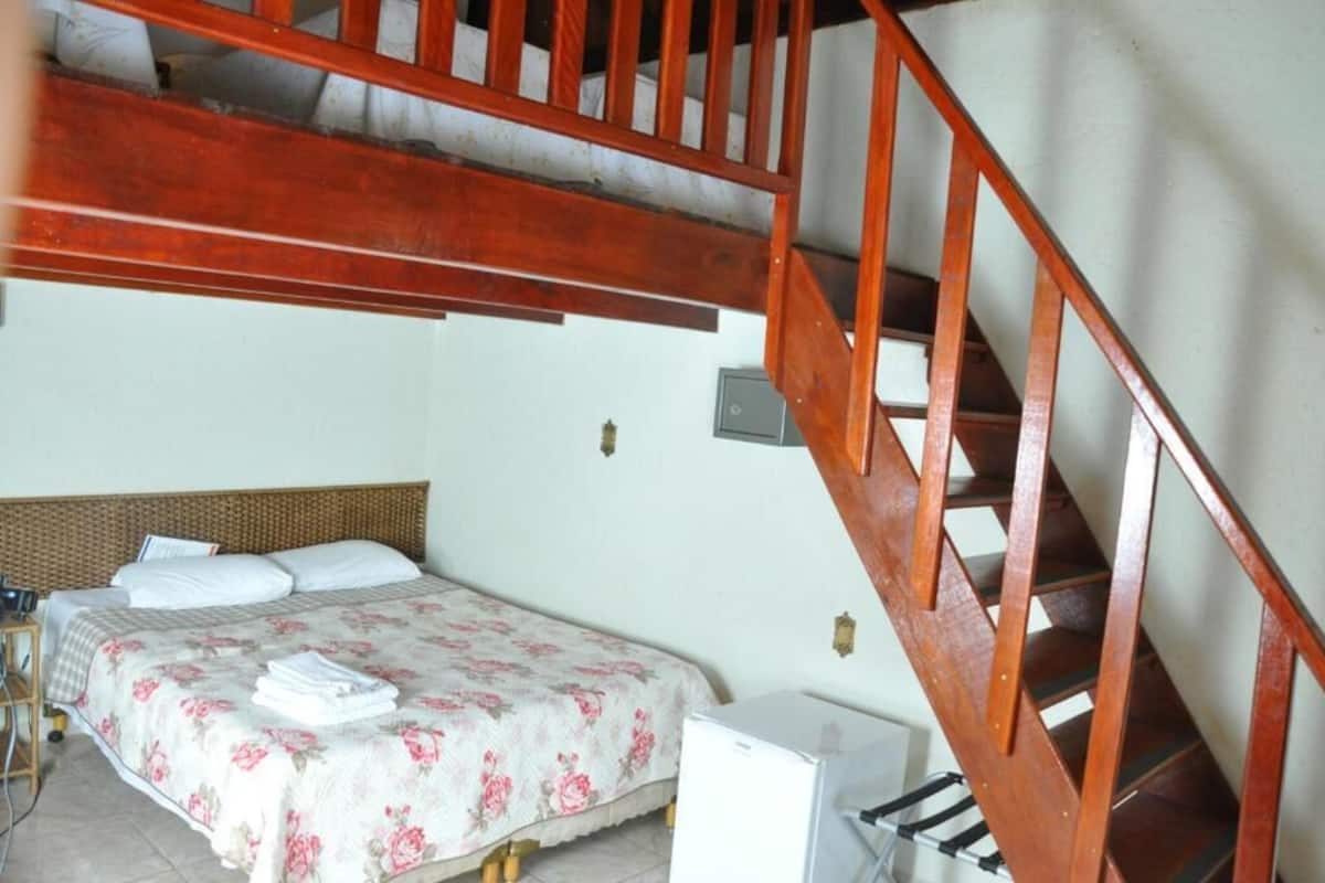 Family Room | Minibar, in-room safe, desk, free WiFi