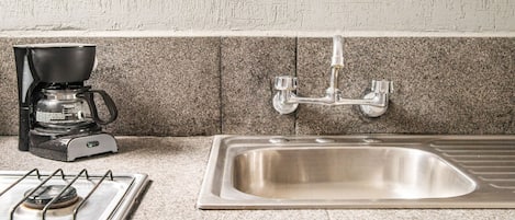 Standard Room | Private kitchenette | Fridge, microwave, stovetop, cookware/dishes/utensils