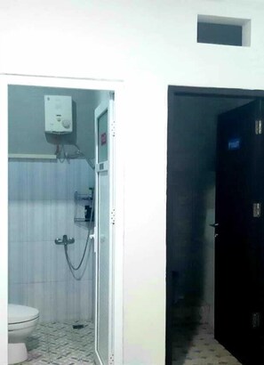 Casa, 3 quartos | Banheiro | Chuveiro, toalhas de banho
