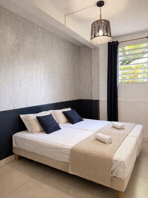 4 habitaciones, escritorio, cuna de viaje y wifi