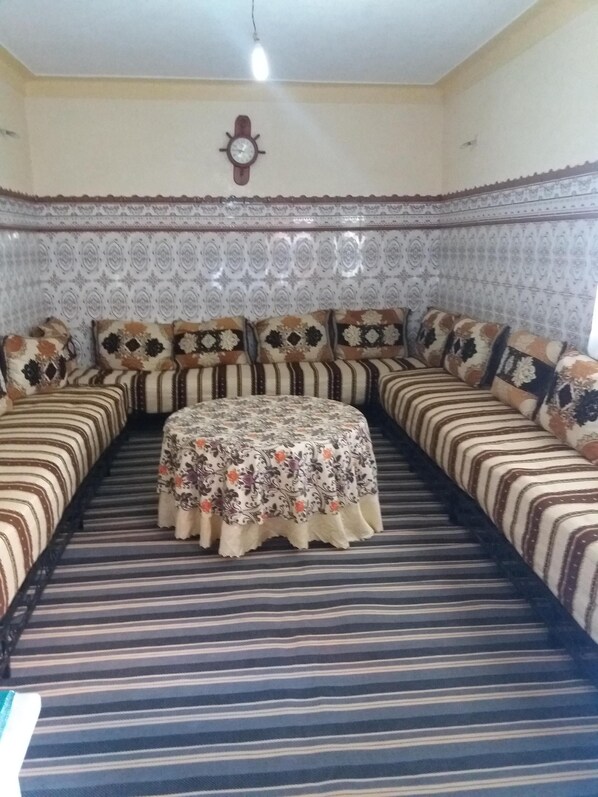 Interior - --DAR AL HAMDE ----- (OULIDIA MAROC)