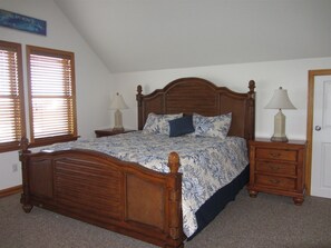 3 bedrooms, Internet - Spartina is nested on the sound in Buxton, a beautiful view of the Pamlico Sound is just relaxing! (BUXTON)
