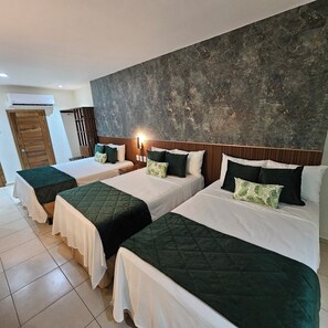 Habitacion Deluxe Primer nivel | View from room - Mar & Sol Hotel y Restaurante (La Union)