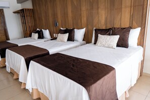 Habitacion Deluxe Segundo nivel | โต๊ะทำงาน, พื้นที่ทำงานแบบใช้แล็ปท็อป, ผ้าม่านกันแสง, Wi-Fi ฟรี