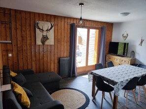 TV - Duplex Chalet 3 Rooms, 7 Pers, Pets, Parking, Mountain View (La Joue du Loup)
