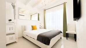 Soundproofing, iron/ironing board, free WiFi, bed sheets - Aibonito Hotel 206 (Aibonito)