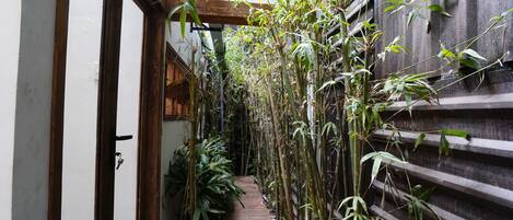 Enceinte de lâhĂ©bergement