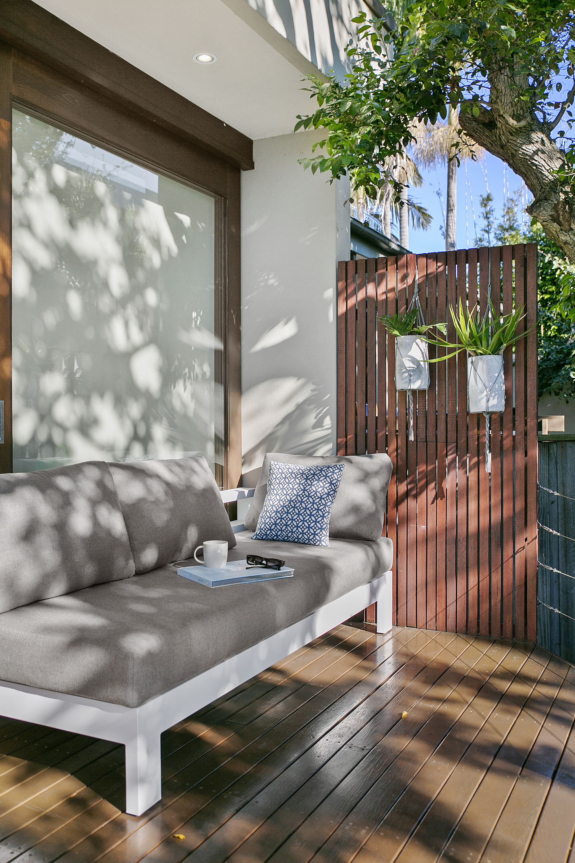 Luxury Manly beach house with pool — image 16