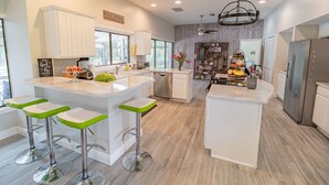 Family House | Private kitchen - Spacious Country Estate (Longwood)