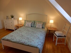 7 Schlafzimmer, Bügeleisen/Bügelbrett, Reisekinderbett, kostenloses WLAN