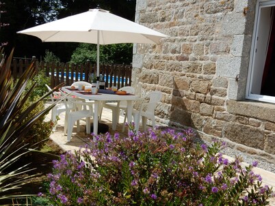 Fabulosa granja y casa rural con piscina y sala de juegos. EXCELENTE PARA GRUPOS FAMILIARES MÁS GRANDES