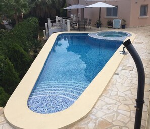 Udendørs pool
