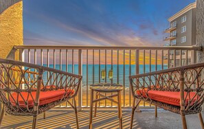Property grounds - Sea Watch 1114 (Myrtle Beach)