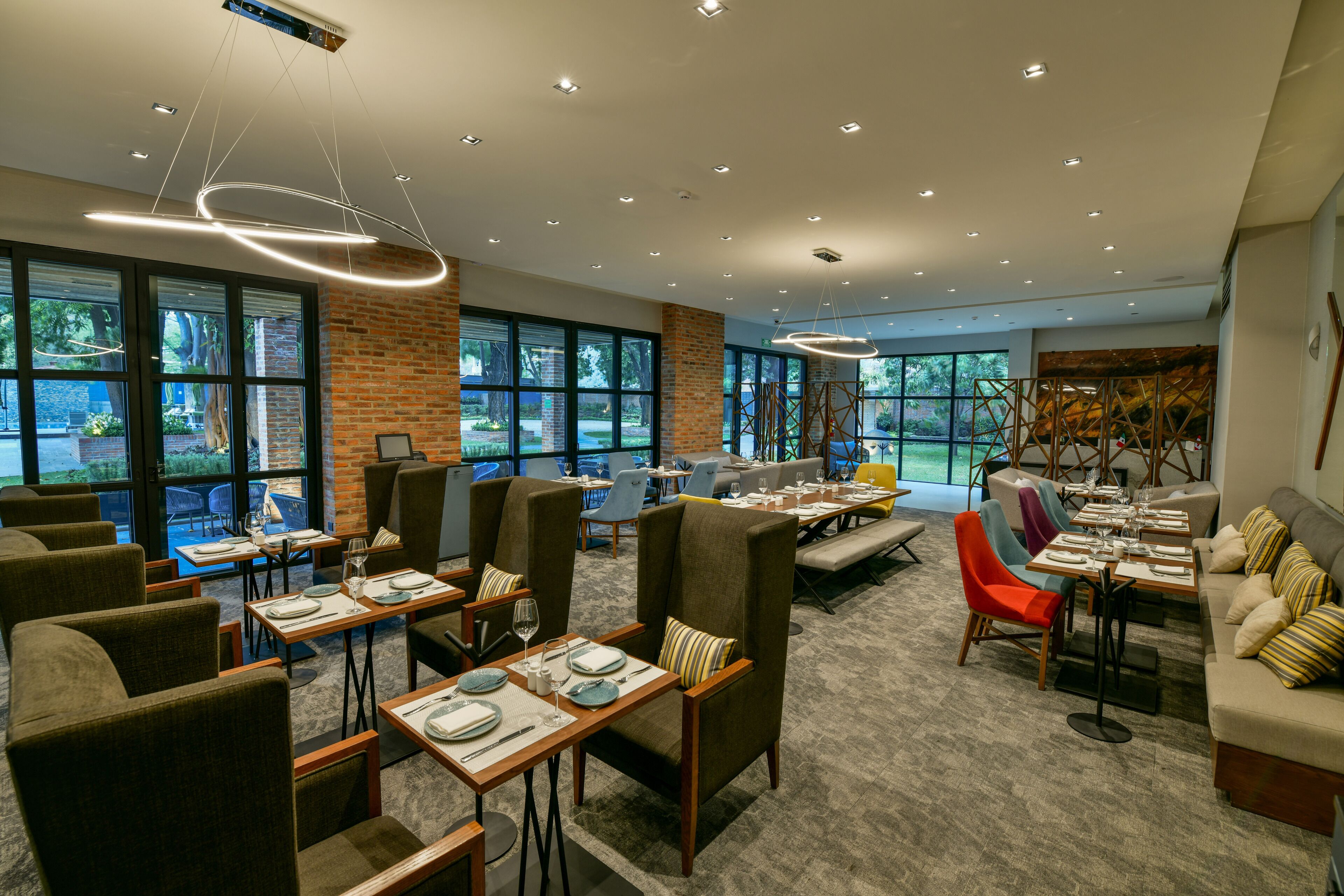 breakfast, lunch, dinner served; international cuisine, pool views