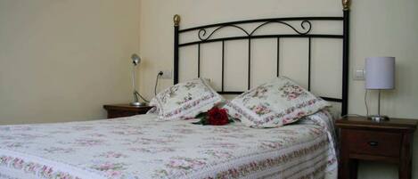 2 bedrooms, desk, iron/ironing board, travel cot