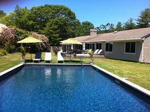 Outdoor pool, a heated pool - MODERN HOME SUMMER  or monthly 5 min to village in private NW wtfront community (East Hampton)