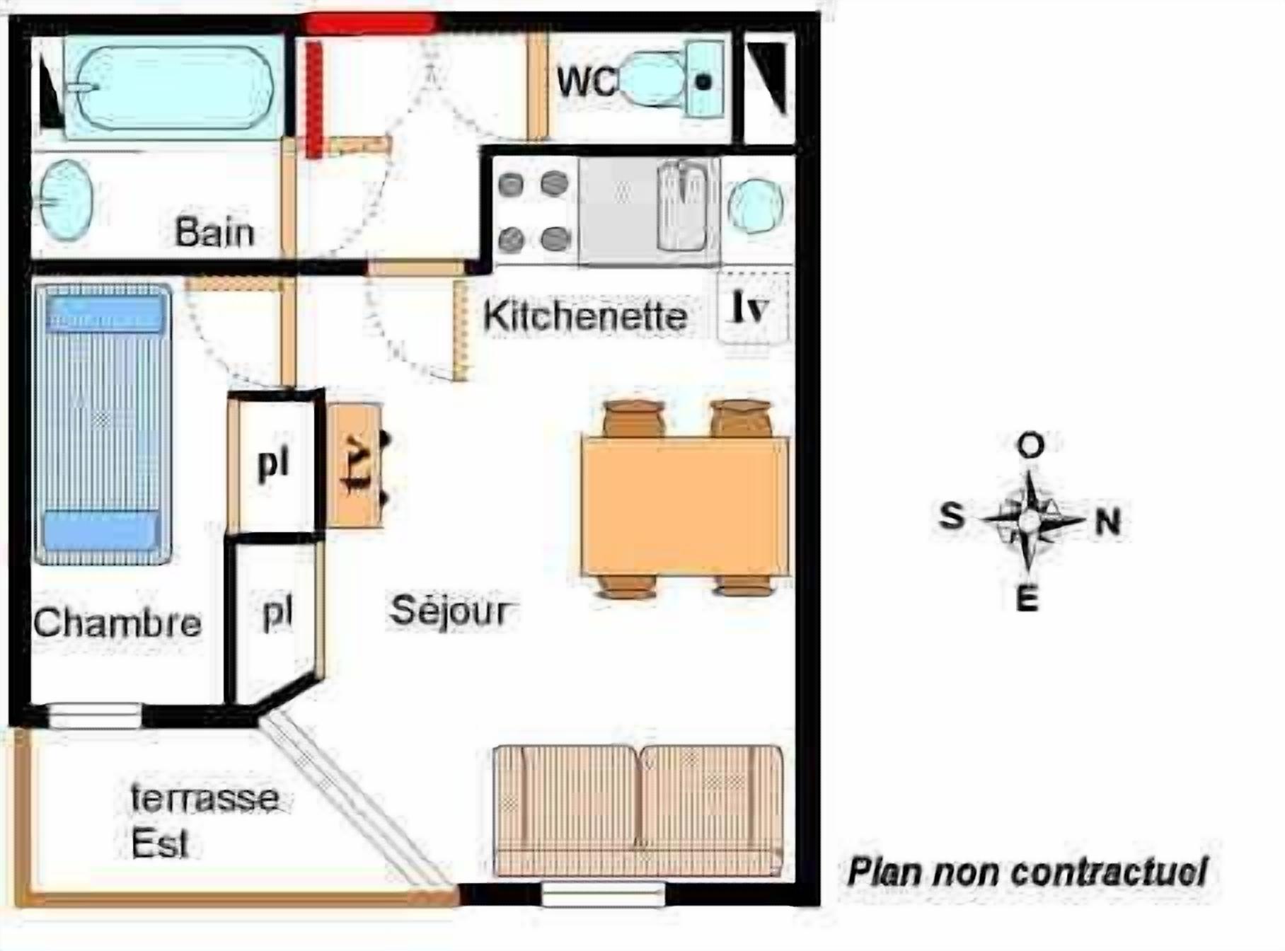 Plano de planta no contractual de una habitación de hotel con baño, kitchenette, sala de estar y terraza.
