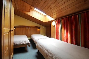 1 bedroom, WiFi, bed sheets