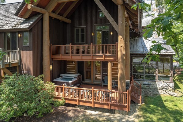 Terrace/patio - Modern Comforts Near Wisp w/ Hot Tub & Fireplace (McHenry)