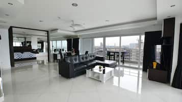 Exclusive Apartment | Living area | LED TV