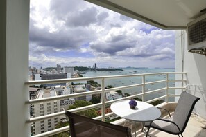 Estúdio superluxo | Vista da sacada