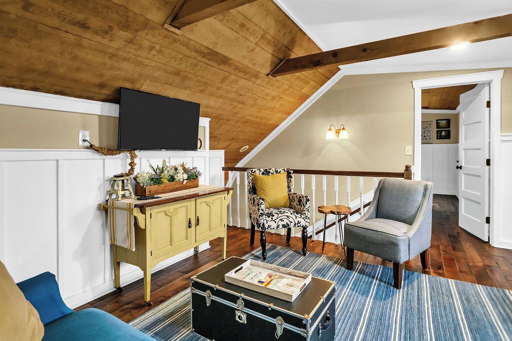 family house | living area | books