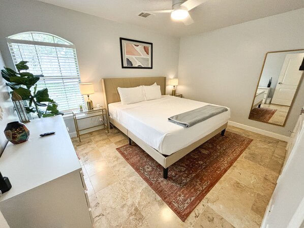 2 habitaciones, escritorio, wifi y ropa de cama 