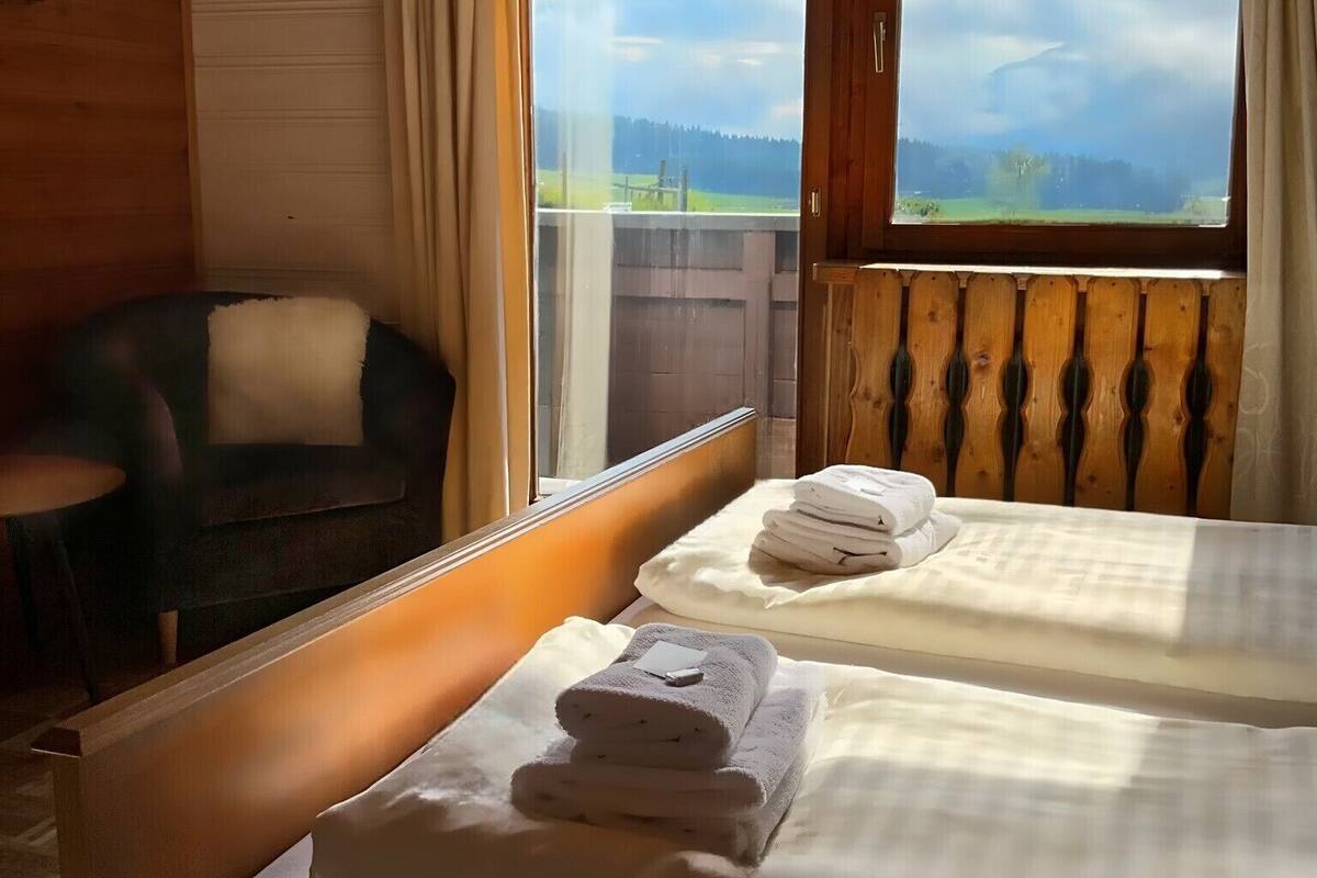 Double Room | 2 bedrooms, bed sheets