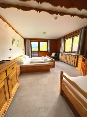 Habitación triple | Ropa de cama