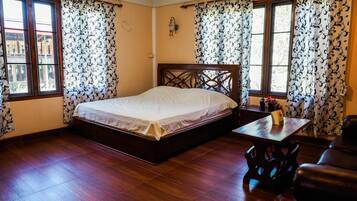 Family House | 1 bedroom, rollaway beds