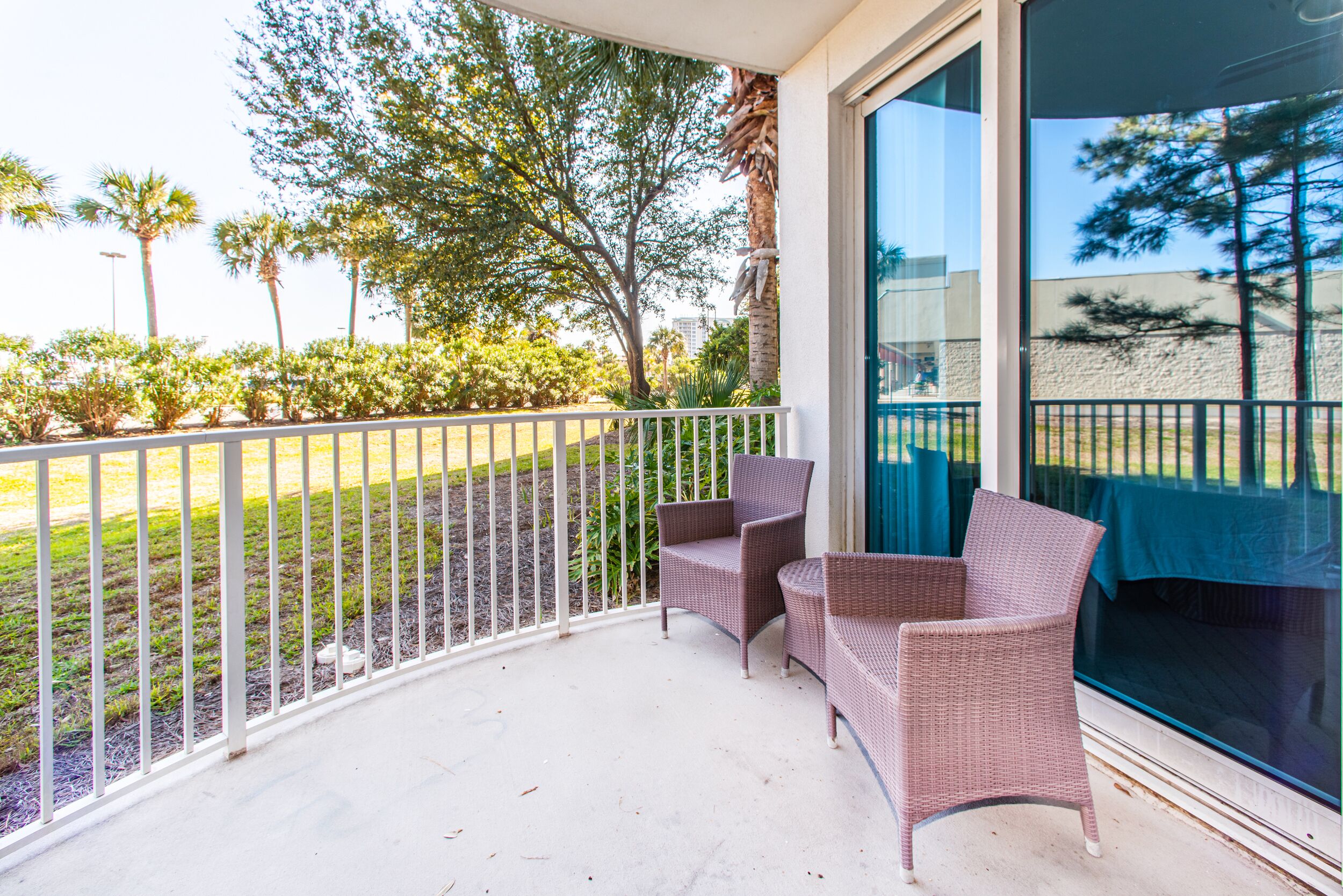 Ground Fl~2 Masters~Patio~Lagoon Pool~Snow❤️birds~Palms Resort 1106 Jr 2BR