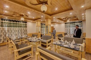 Breakfast, lunch, dinner served; Indian cuisine 